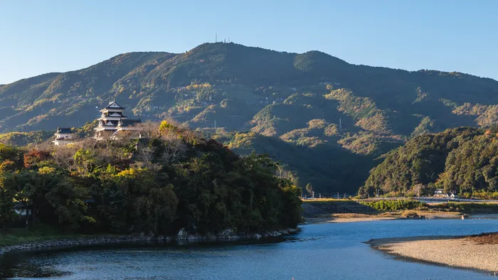 松山与道后温泉：团体行程的四国据点