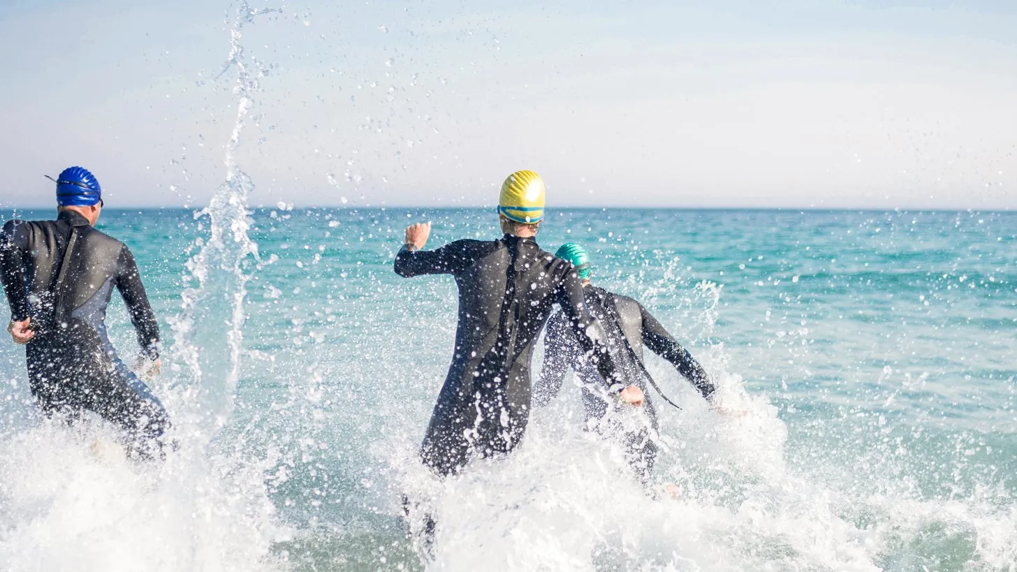 Viajes de club de triatlón: maletas de bici, semana de carrera y los días de alrededor